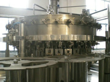 Máquina de enchimento de aço inoxidável do refresco para o suco carbonatado 3 da bebida/fruto em 1