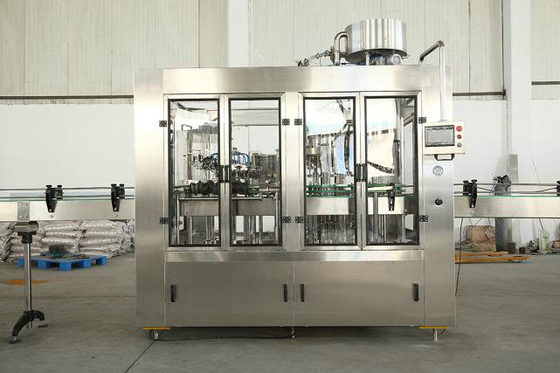 Equipamento tampando de enchimento de lavagem da máquina de enchimento do vinho para a bebida do álcool ou a cerveja enlatada